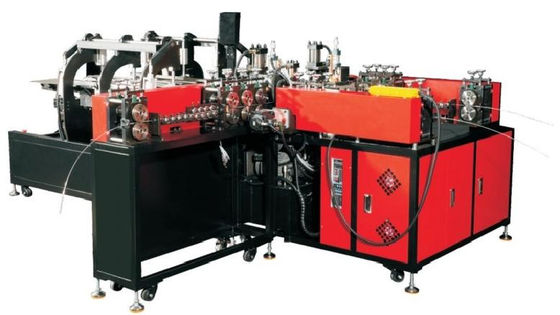 Machines à souder et machines à plier entièrement automatiques