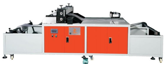 Machine intégrée de formage et de découpe manuelle