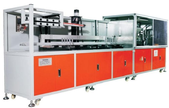 Machine intégrée entièrement automatique de découpe d'angle en aluminium et de chargement automatique