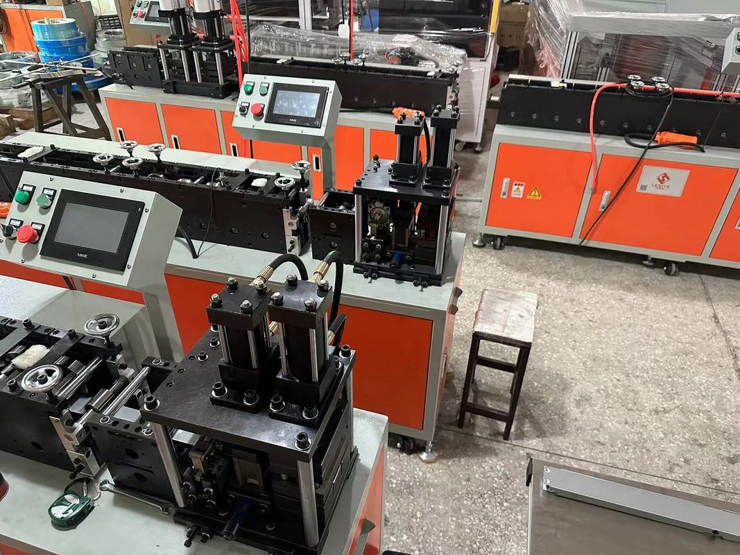 Machine de fabrication de cadre de filtre à air à commande Omron avec pression d'air réglable