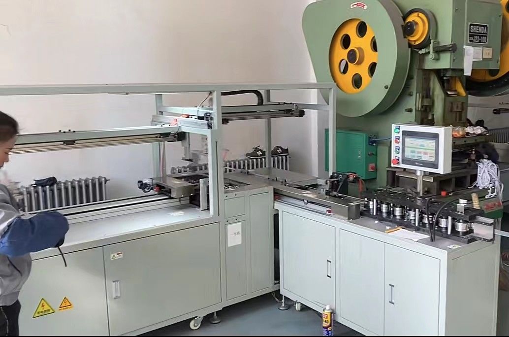 Machine de formage de cadre interne sans pilote de gestion à filtre de poche 220V 5,5KW